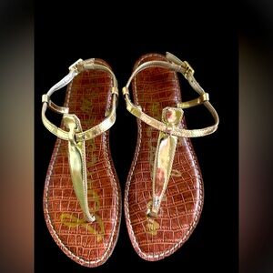 UEC- Women’s Sam Edelman Thong Sandals in Size 6 1/2.
